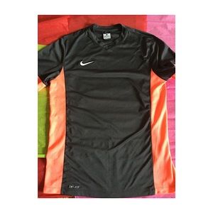 Nike Dry Fit Shirt